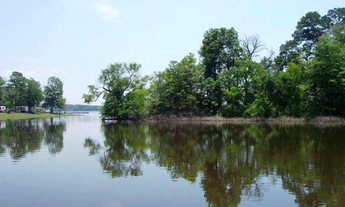 Milam House | Lake house on Toledo Bend Reservoir near Milam, Texas