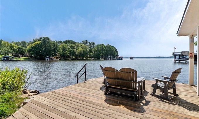Littleton House | Lake It Easy | Top Location | Flat Lot