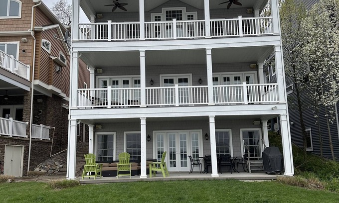 Angola House | LAKE JAMES 1st basin beautiful home