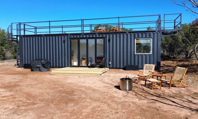 Burnet House | Lake LBJ Container Home with Rooftop Tub