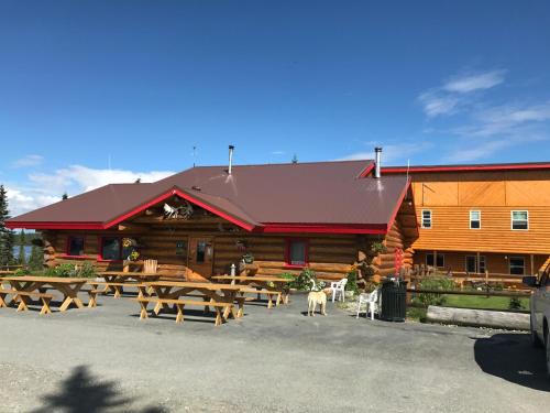 Lake Louise Cabin | Lake Louise Lodge, Alaska