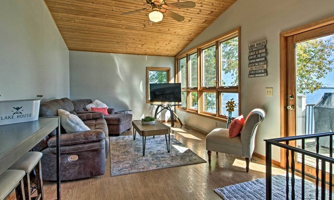 Miltona House | Lake Miltona Waterfront Home w/ Deck & Dock!
