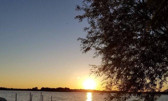 Spring Park House | Lake Minnetonka Lakeshore - Unit 2