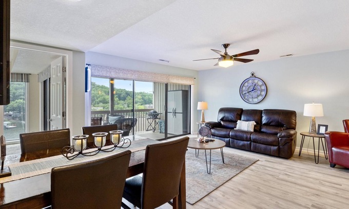 Lake Ozark Condo | Lake of the Ozarks Get-Away! Experience the Ozarks! The heart of Osage Beach!