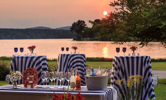 Laconia Hotel | Lake Opechee Inn and Spa