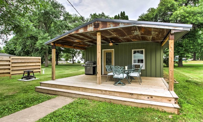 Pepin Cottage | Lake Pepin Cottage w/Patio - Walk to the Marina!