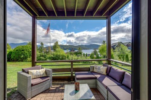 Lake Placid Apartment | Lake Placid Condo with Patio - Walk to Beach!