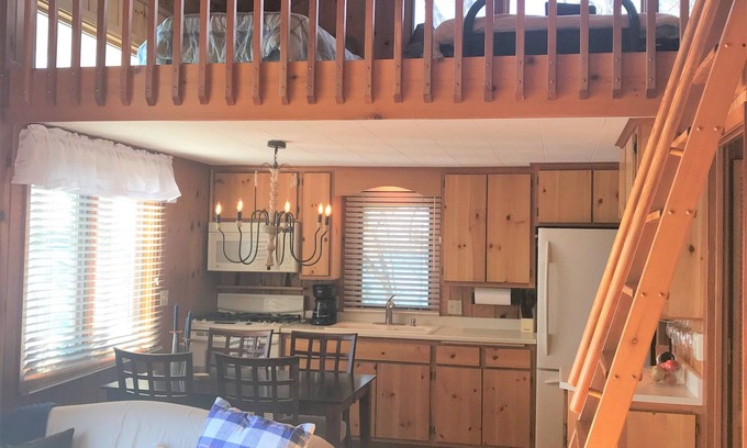 Mora House | Lake Side Cabin With Panoramic Water View
