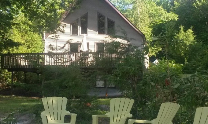 Harrisville House | Lake Side Family Fun!
