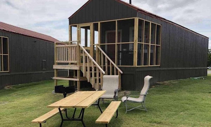 Mead Cabin | Lake Texoma Lakefront Cabin - Texoma Coast