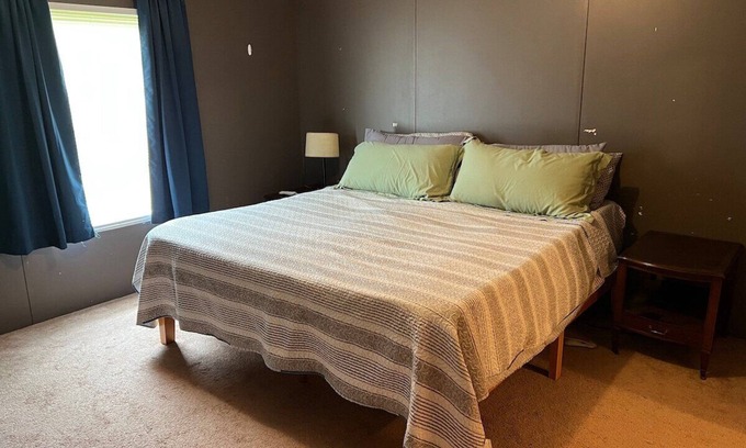 Taylorsville House | Lake view double wide home meeting a longer short term rental need in the area.