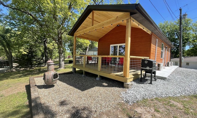 Grove Cabin | Lake view 2 bedroom cabin that sleeps 6. Private deck and fire pit area.