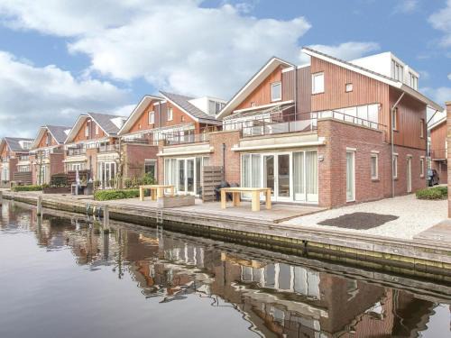 Municipality of Uitgeest Apartment | Lake View apartment with dishwasher close to Amsterdam