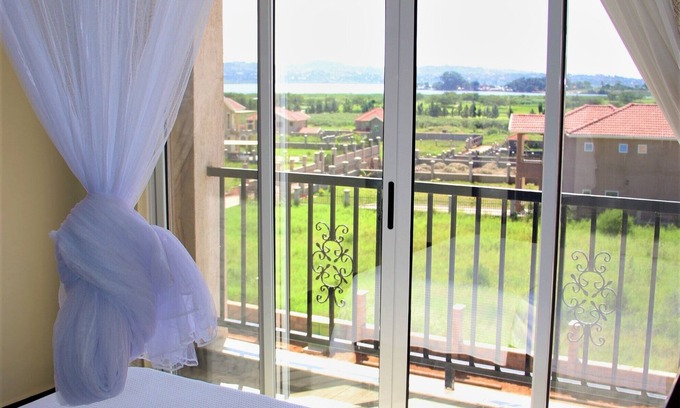 Kampala Apartment | Lake View Family Apartment Kigo/Mirembe Villas