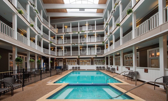 Mackinac Island Hotel | Lake View Hotel
