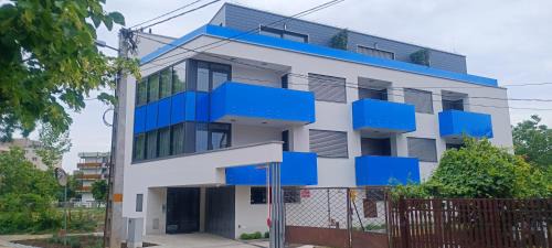 Hajduszoboszlo Apartment | Lake View Penthouse