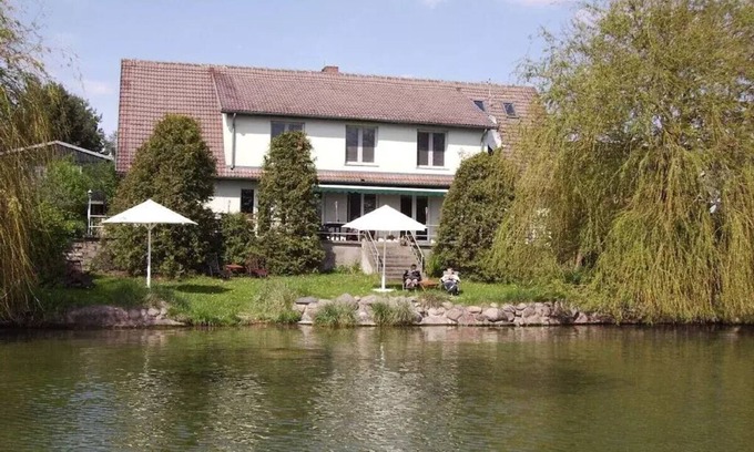 Muritz Apartment | Lake view vacation apartment with lake terrace, beach, jetty, boat mooring