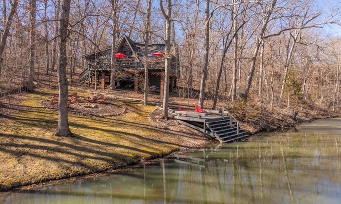 Wright City Ski Chalet | Lake Wren Chalet by Innsbrook Vacations!