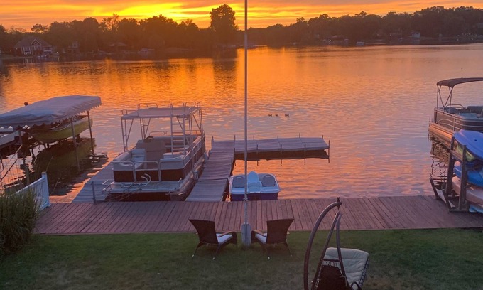 Commerce Township House | Lakefront Cozy Cottage on Cooley Lake with beautiful views and dock.
