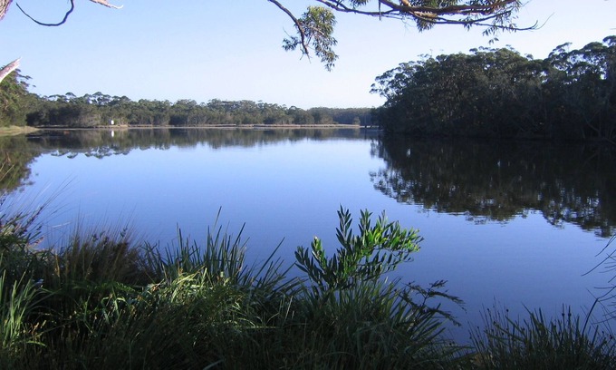 Lake Tabourie House | Lakefront Beach House