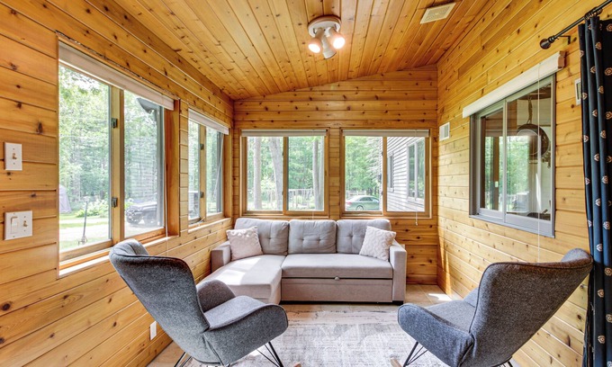 Brainerd Cabin | Lakefront Brainerd Escape w/Games: Dogs Allowed!