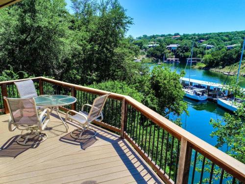 Lakeway House | Lakefront Bungalow With Community Poolhot Tub #9