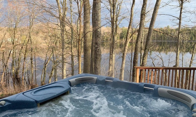 Arden House | Lakefront Chalet located on 70 private acres of Beautiful Canadian Shield