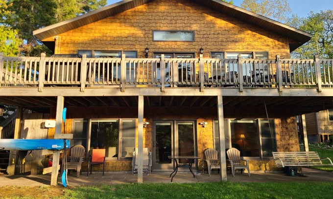 Lac La Belle House | Lakefront cottage ready for adventures in the Keweenaw