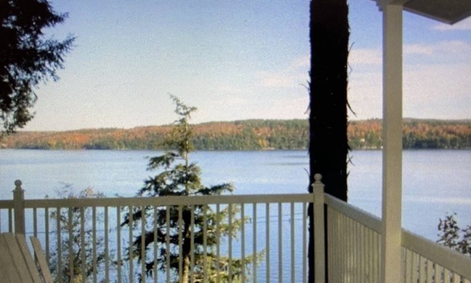 Potton Cabin | Lakefront Cottage With Spectacular View