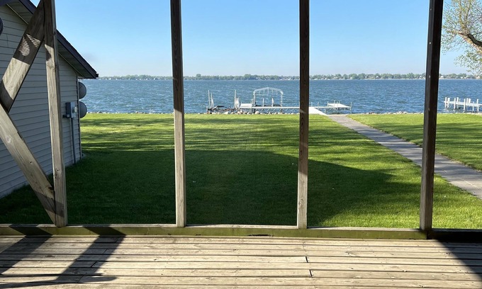 Wentworth Condo | Lakefront Fun