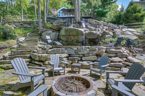 Greentown House | Lakefront Gem with Hot Tub and Boat Dock in Greentown
