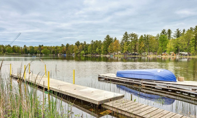 Baldwin House | Lakefront Group Getaway w/Dock in Baldwin!