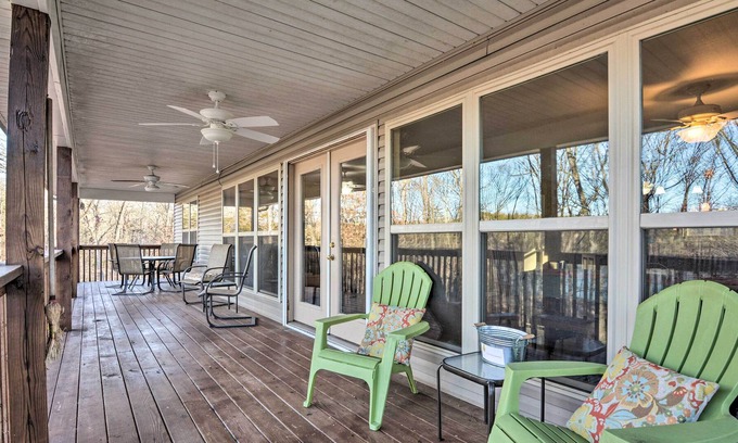 Golden House | Lakefront Home on Table Rock w/ Fire Pit & Grill!