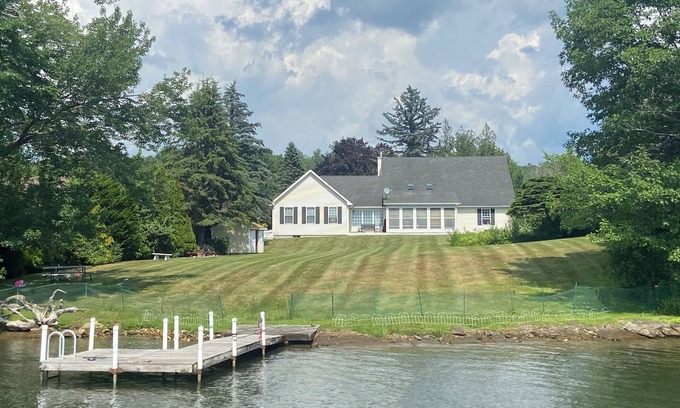 Lanesborough House | Lakefront Home on Pontoosuc Lake, the Berkshires