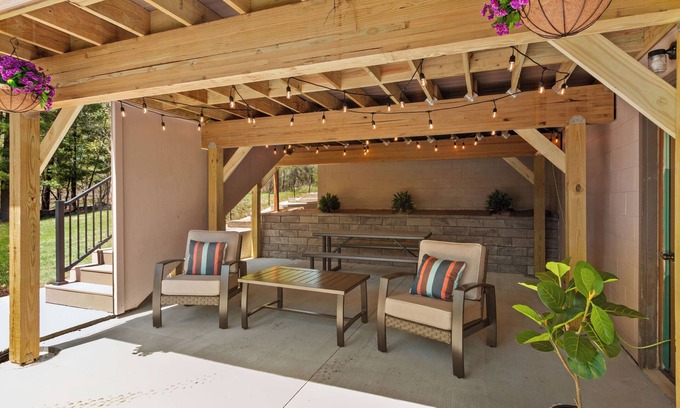 Nekoosa House | Lakefront Home w/sandy beach near WI Dells! Make forever family memories here!