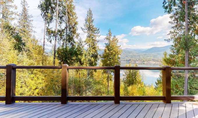 Christina Lake House | Lakefront house with stunning views & trail to private dock with lake access