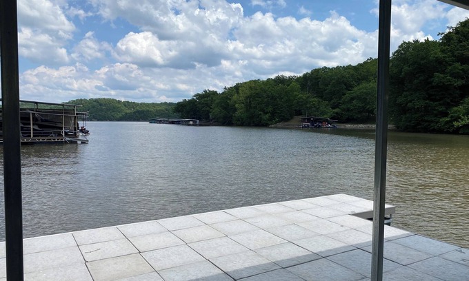 Camdenton House | Lakefront House quiet cove, w/dock, close to Captain Ron's & The Cave.