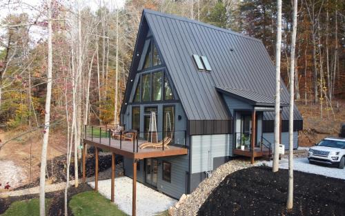 Seneca House | Lakefront Keowee Luxury Cottages 127