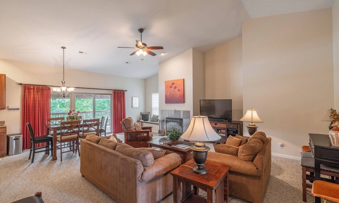 Innsbrook Condo | Lakefront Lodge by Innsbrook Vacations!