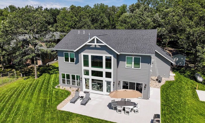 Ottertail House | Lakefront Luxury Awaits – Modern 5BR Retreat on Beautiful Rush Lake
