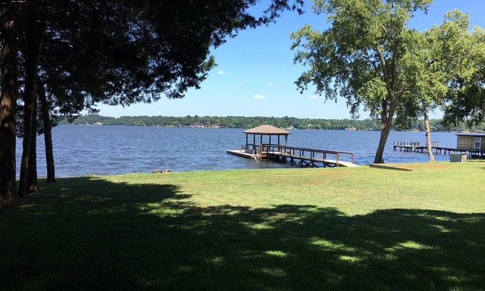 Quitman House | LAKEFRONT Paradise with Boat Dock Sleeps 16+