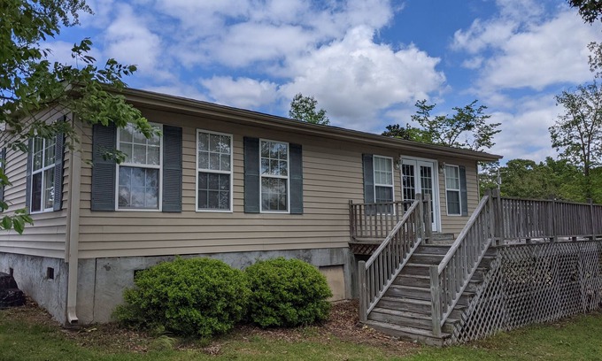 Manning House | Lakefront, private dock, boat access