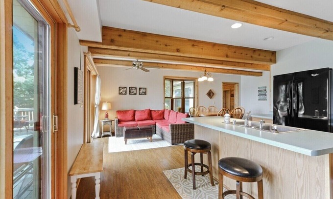 Honey Creek House | Lakefront |Private Sandy Beach & Pier |Blue Spring Lake |Fire Pit |Grill |Kayaks |Canoe |Paddle Boat