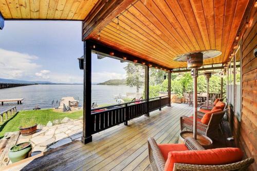 Sandpoint House | Lakefront property w/boat lift