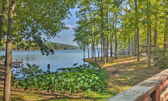 Hot Springs Village House | Lakefront Townhome with View in Hot Springs Village!
