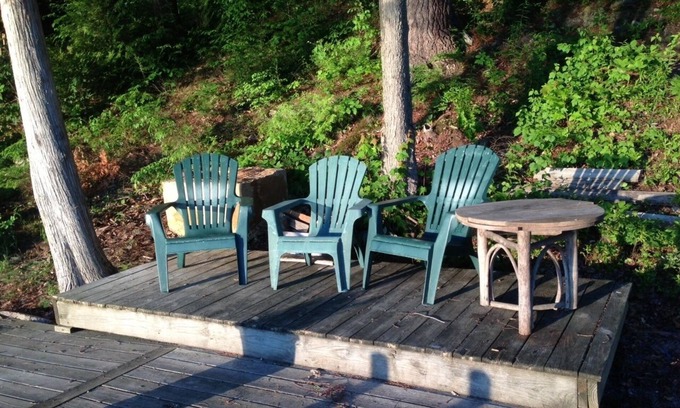 Salisbury House | Lakefront Victorian Cottage Summer Rental
