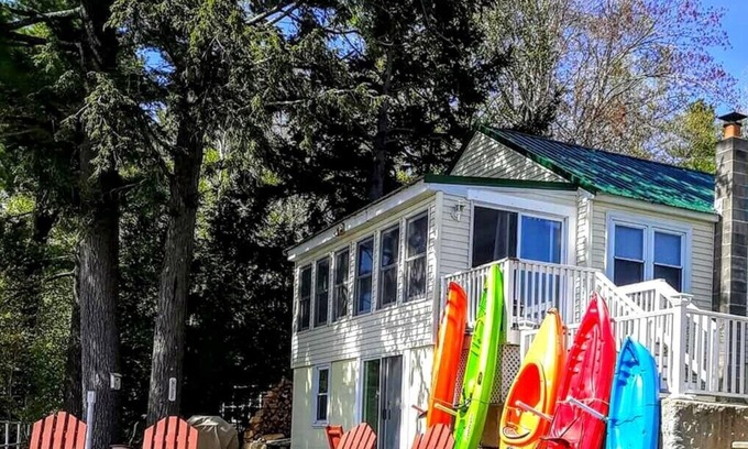 Middleton House | Lakefront With Private Beach