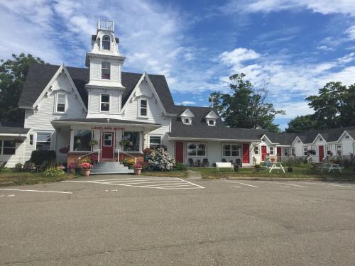 Yarmouth Hotel | Lakelawn B&B and Motel