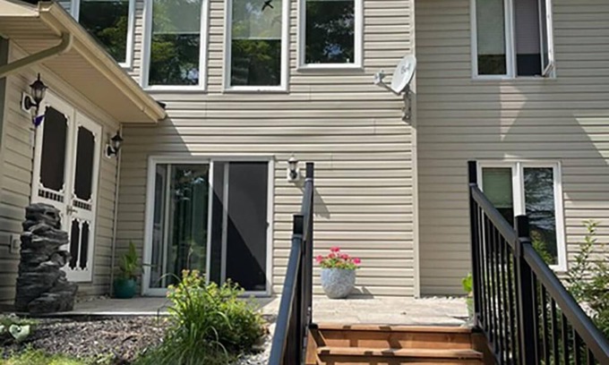 Minden Cottage | Lakeside Bliss in Haliburton's Hidden Gem