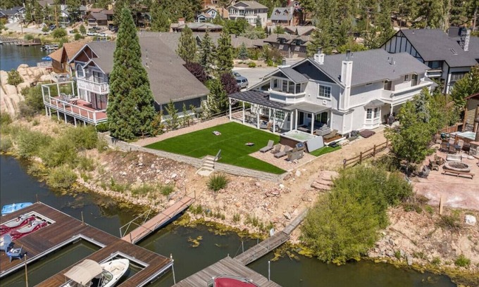Boulder Bay House | Lakeside Boulder Bay Estate!